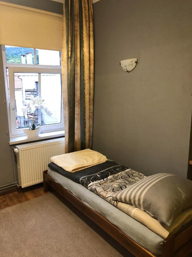 Апартаменты Apartament Na Zdrojowej Лёндек-Здруй Экстерьер фото